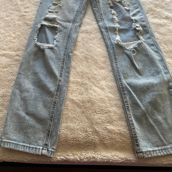Jeans - Picture 4 of 5